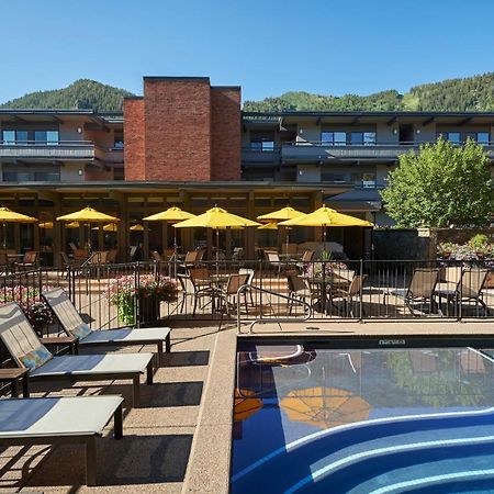 Aspen Square Condominium Hotel Zewnętrze zdjęcie