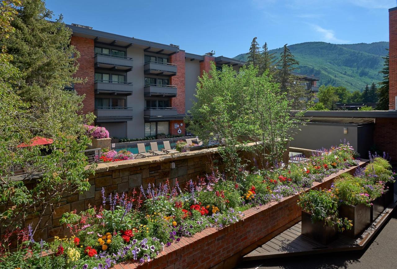 Aspen Square Condominium Hotel Zewnętrze zdjęcie