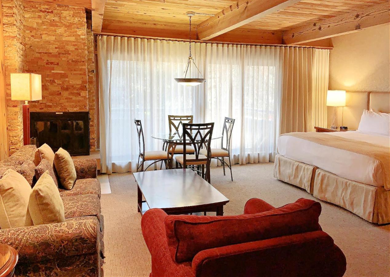 Aspen Square Condominium Hotel Zewnętrze zdjęcie