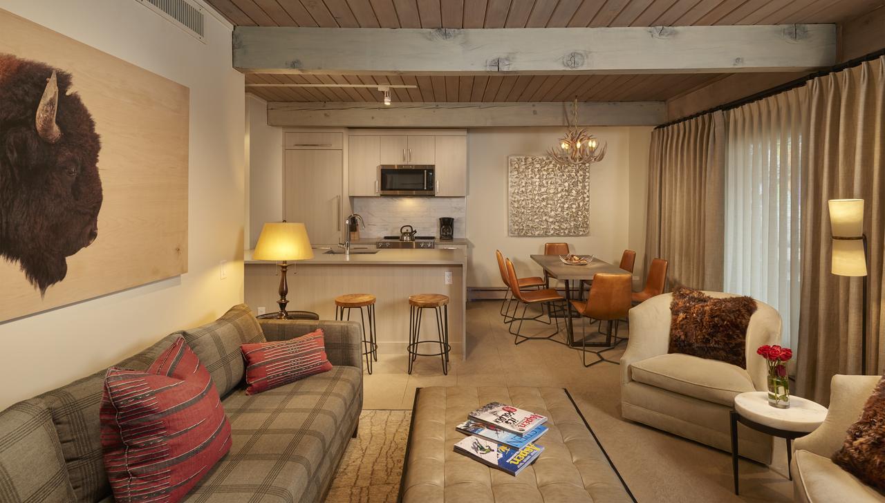 Aspen Square Condominium Hotel Zewnętrze zdjęcie